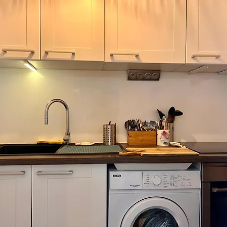 Apartment Le 452 A La *